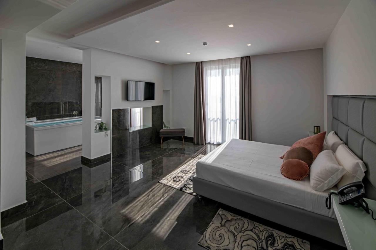 Grand Hotel Serapide Pozzuoli Exterior foto